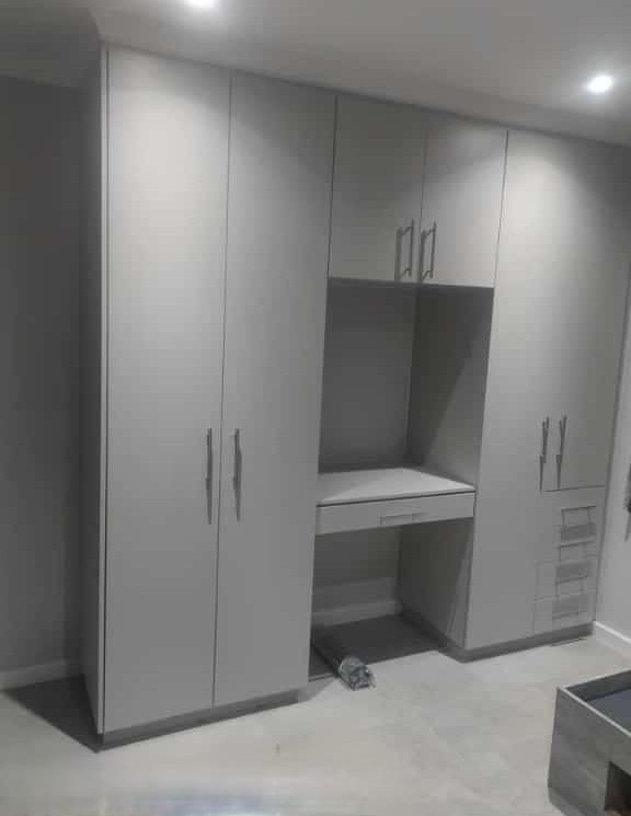 Modern Kitchen Cabinets